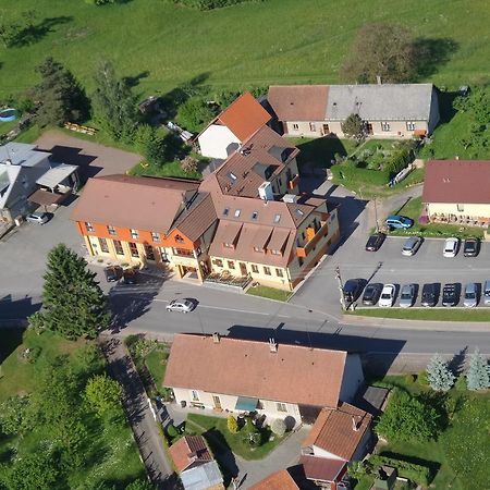 Hostinec U Hubalku Kostelec nad Orlicí Buitenkant foto